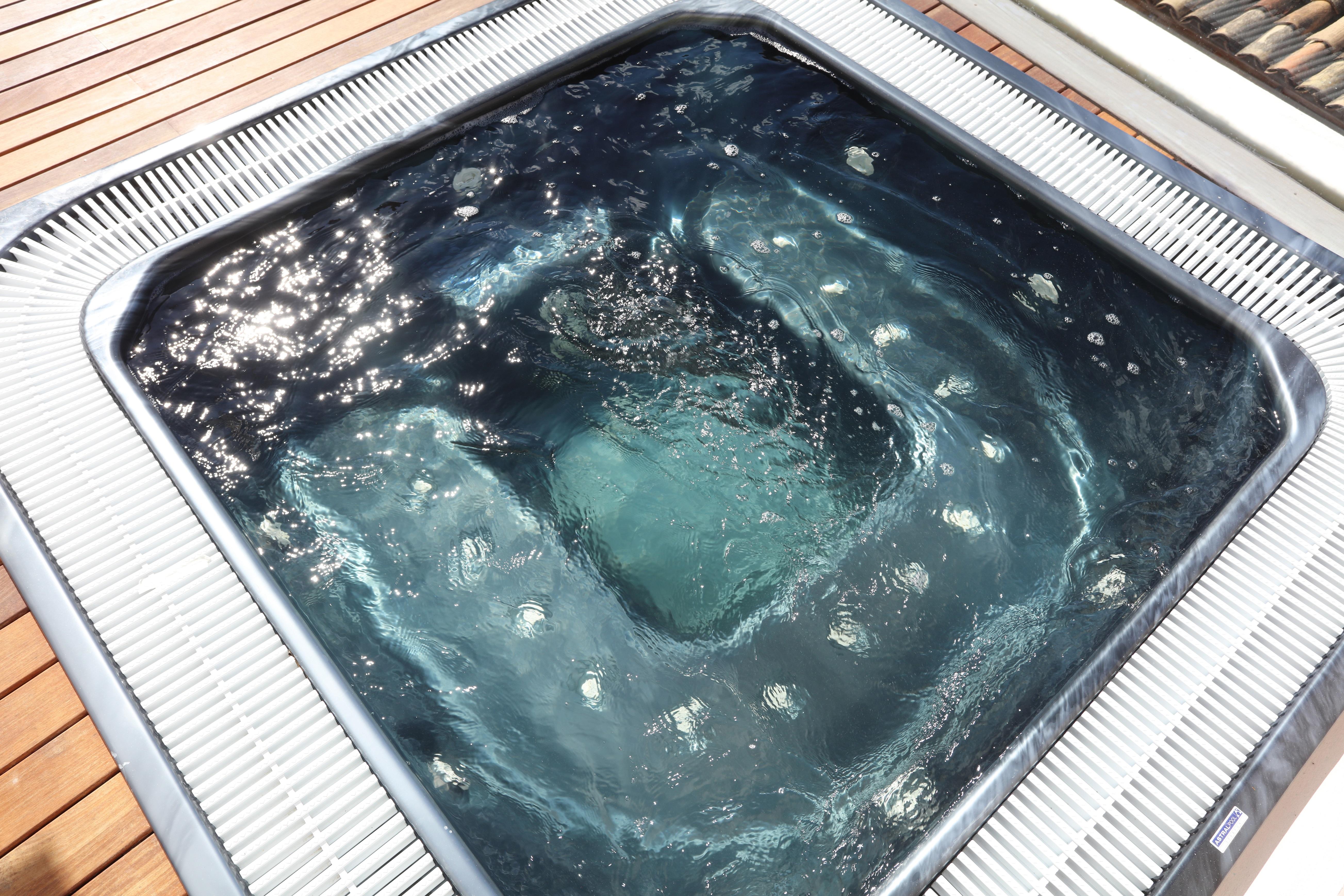 BO Hotel Palma Kültér fotó Hot tub