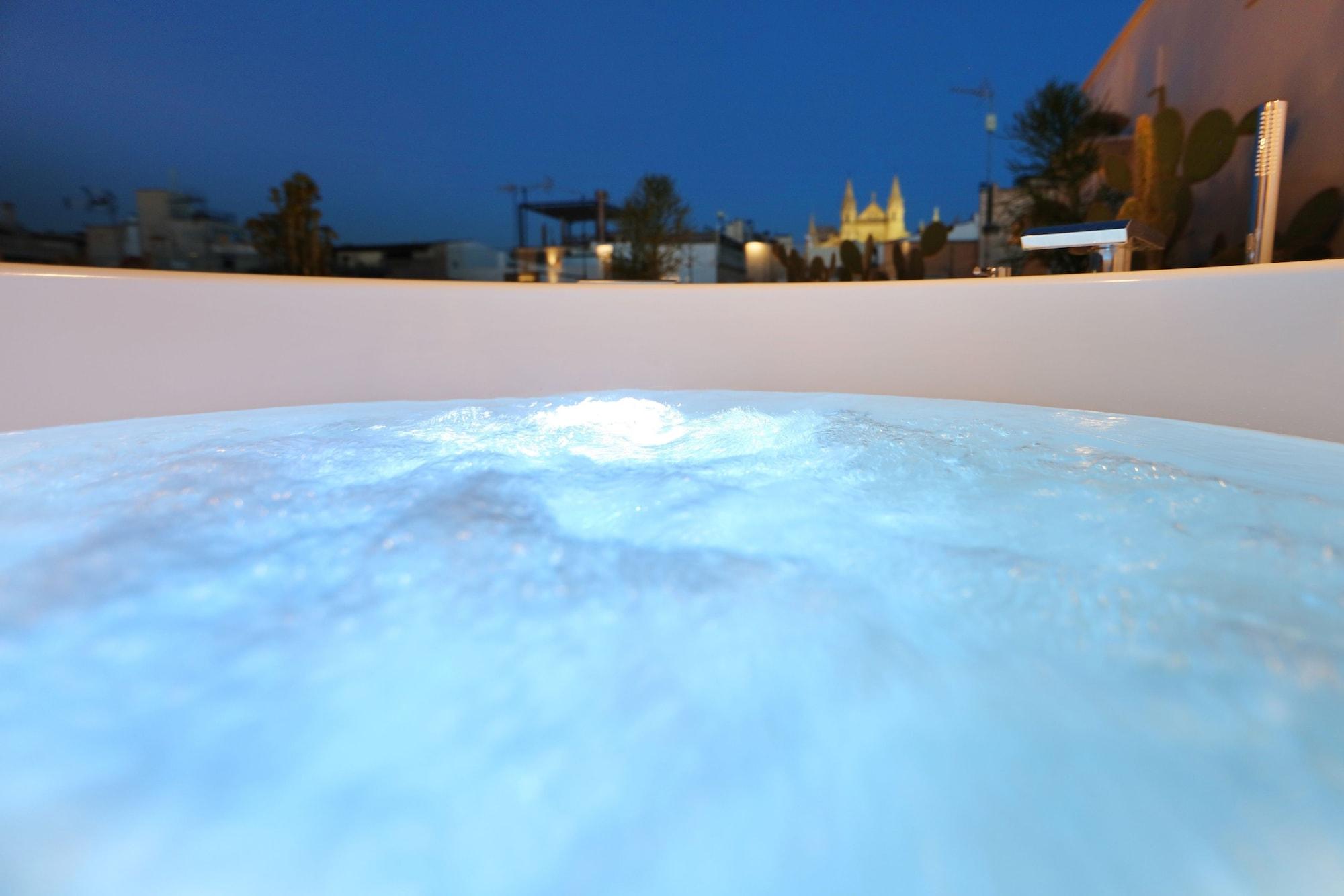 BO Hotel Palma Kültér fotó "The view of the city from the bathtub"
