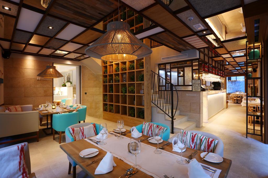 BO Hotel Palma Kültér fotó Restaurant